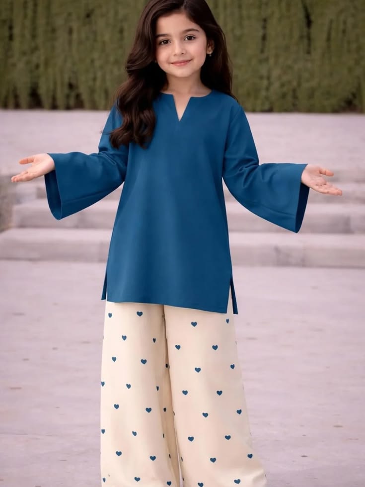 Sleeves dress