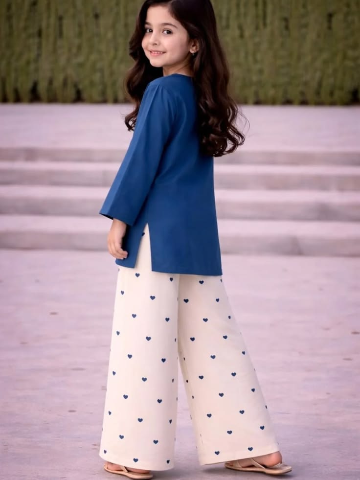 Sleeves dress - Image 3